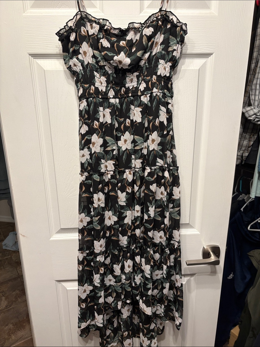Floral Black Tiered Spaghetti-Strap Maxi Dress